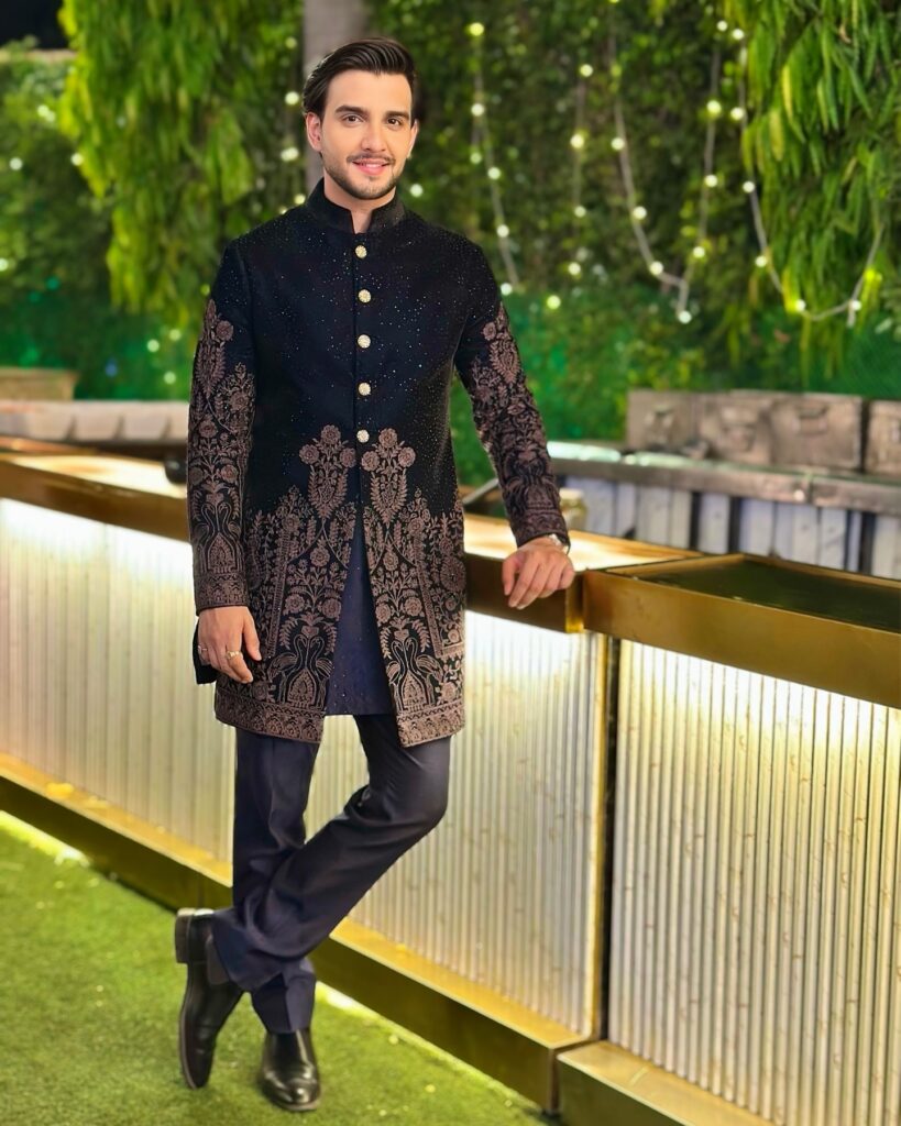 Adhik Mehta as Adhik Kapadia – The Toxic Husband