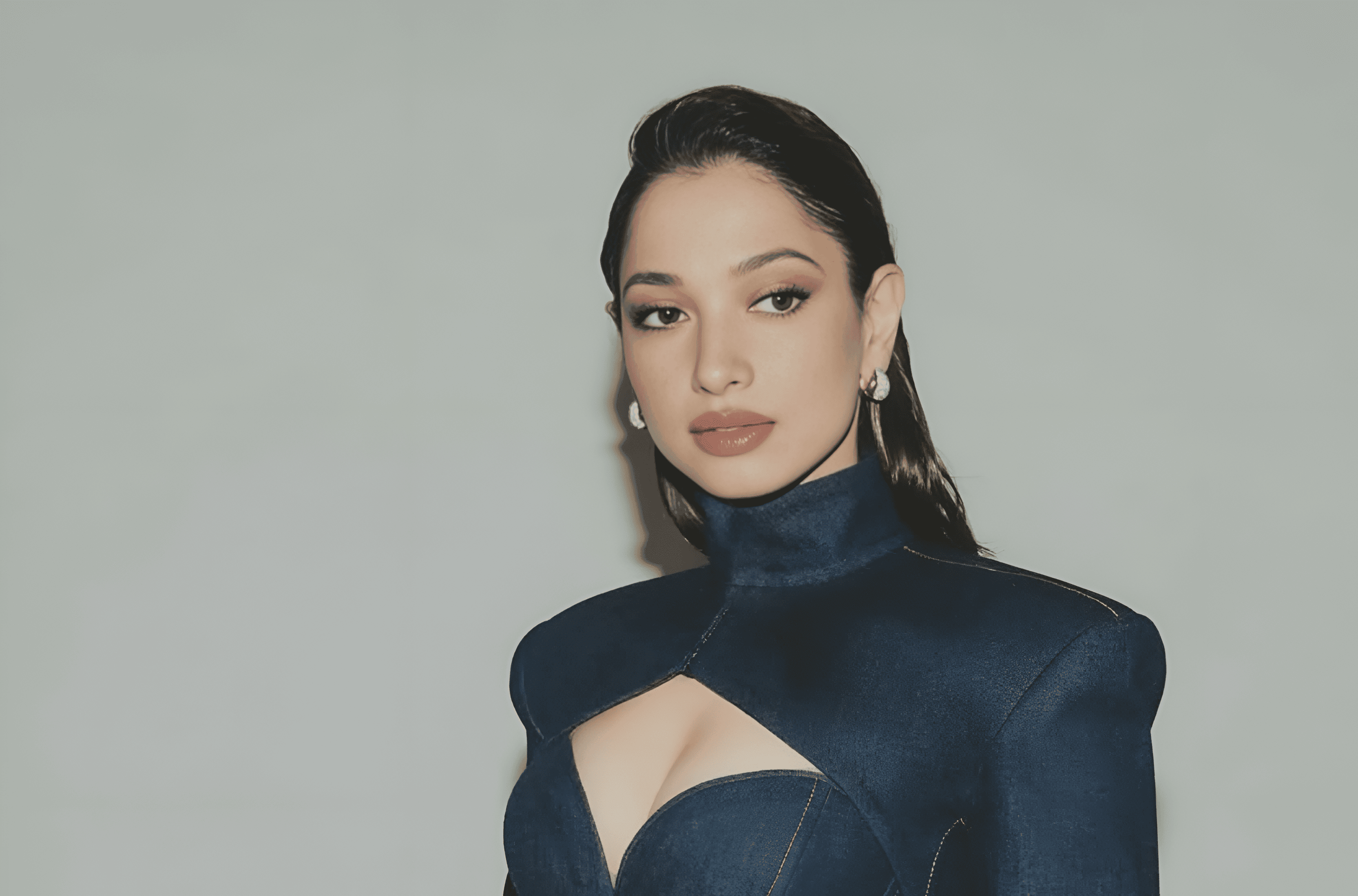 Tamannaah Bhatia Denim Dress Look 2025 – A Viral Fashion Statement (Image Courtesy: Instagram)