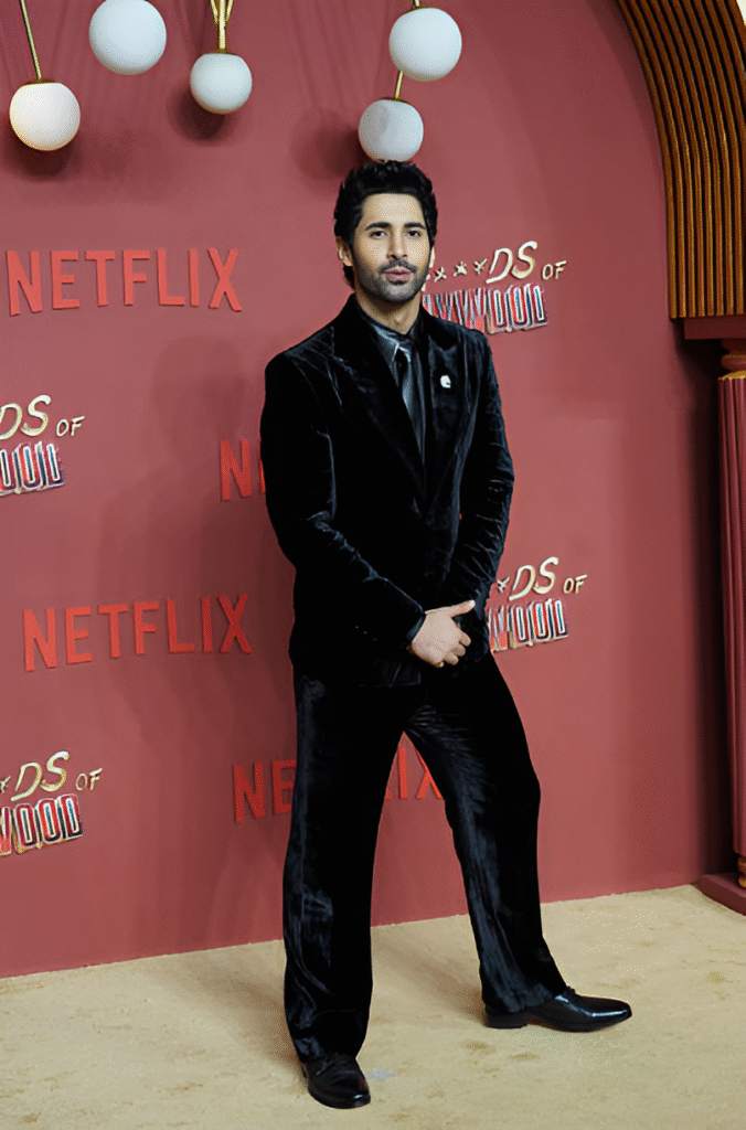 Lakshya Lalwani as Aasmaan Singh – The central character of the story, Aasmaan’s journey drives the narrative.